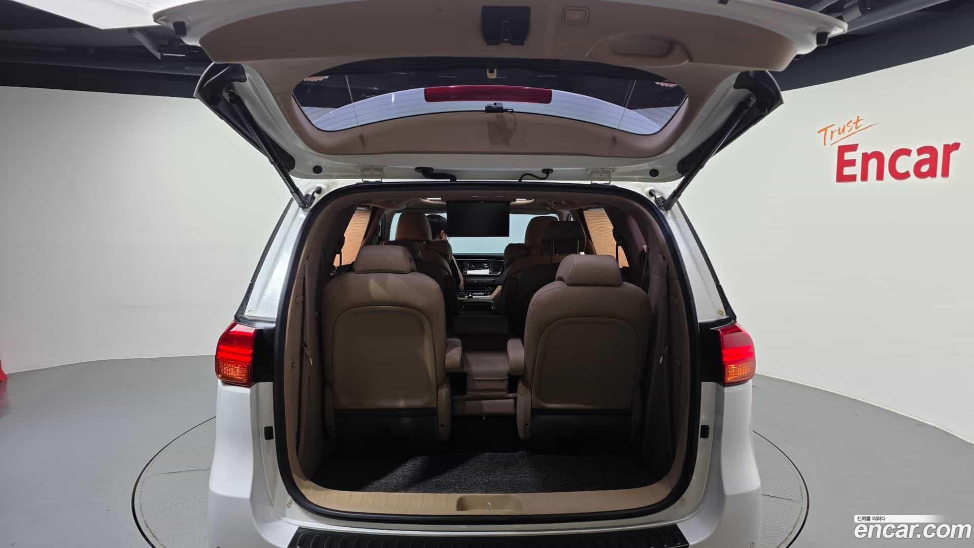 Canival Kia 2018.0-OPTION-024