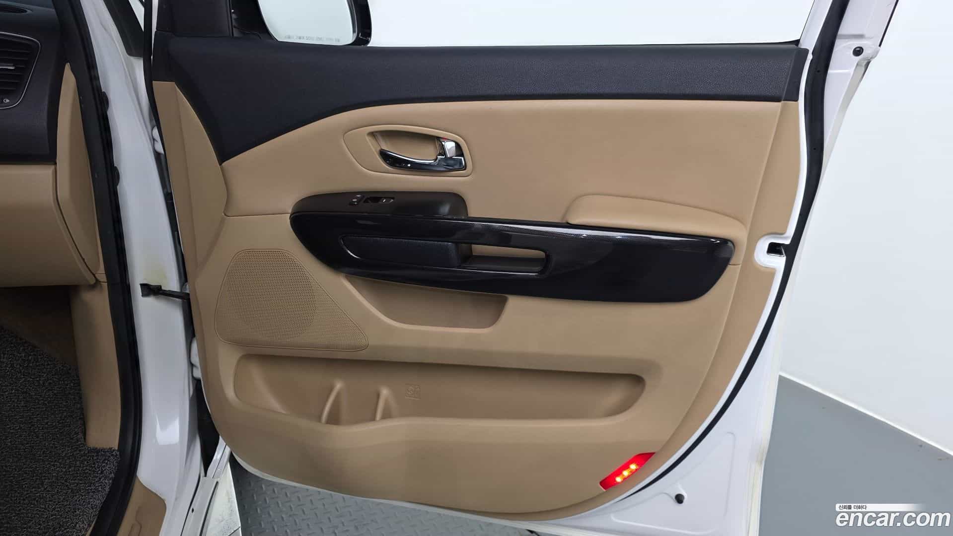Canival Kia 2018.0-INNER-035