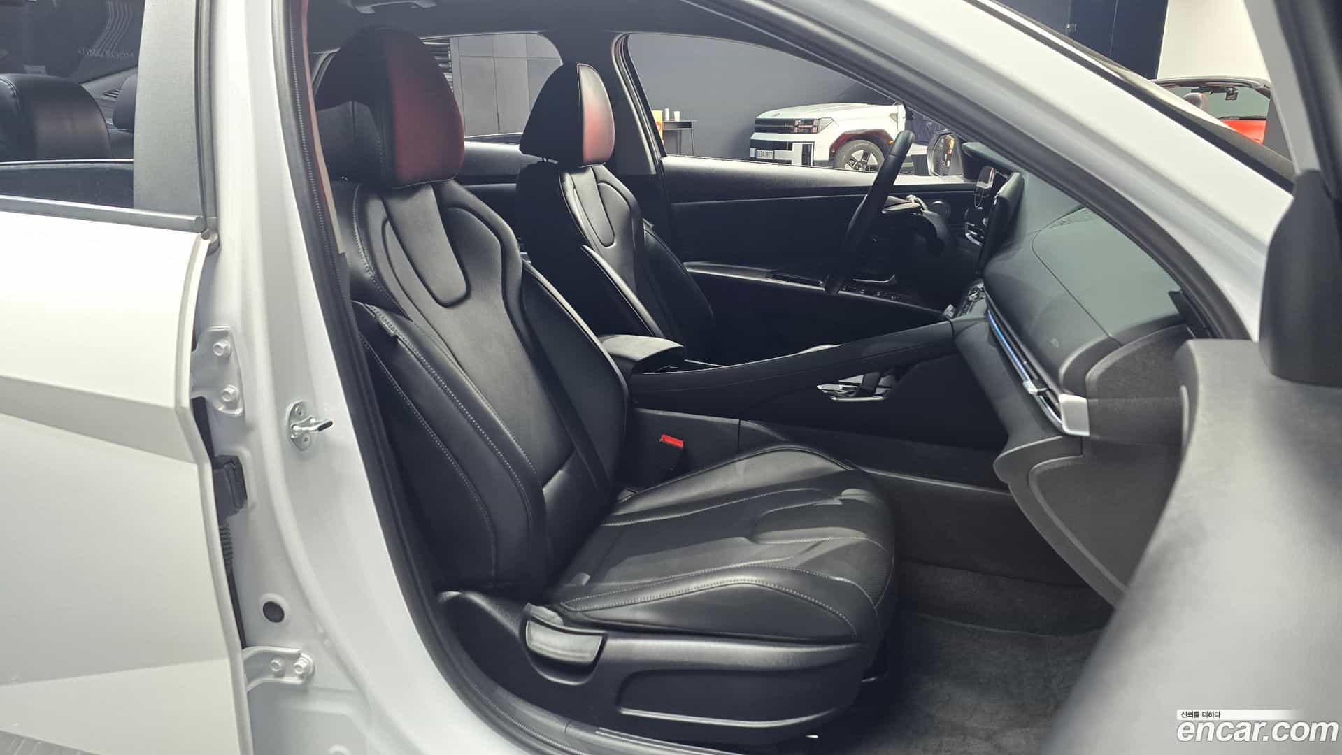 AVANTE Hyundai 2023.3-INNER-010