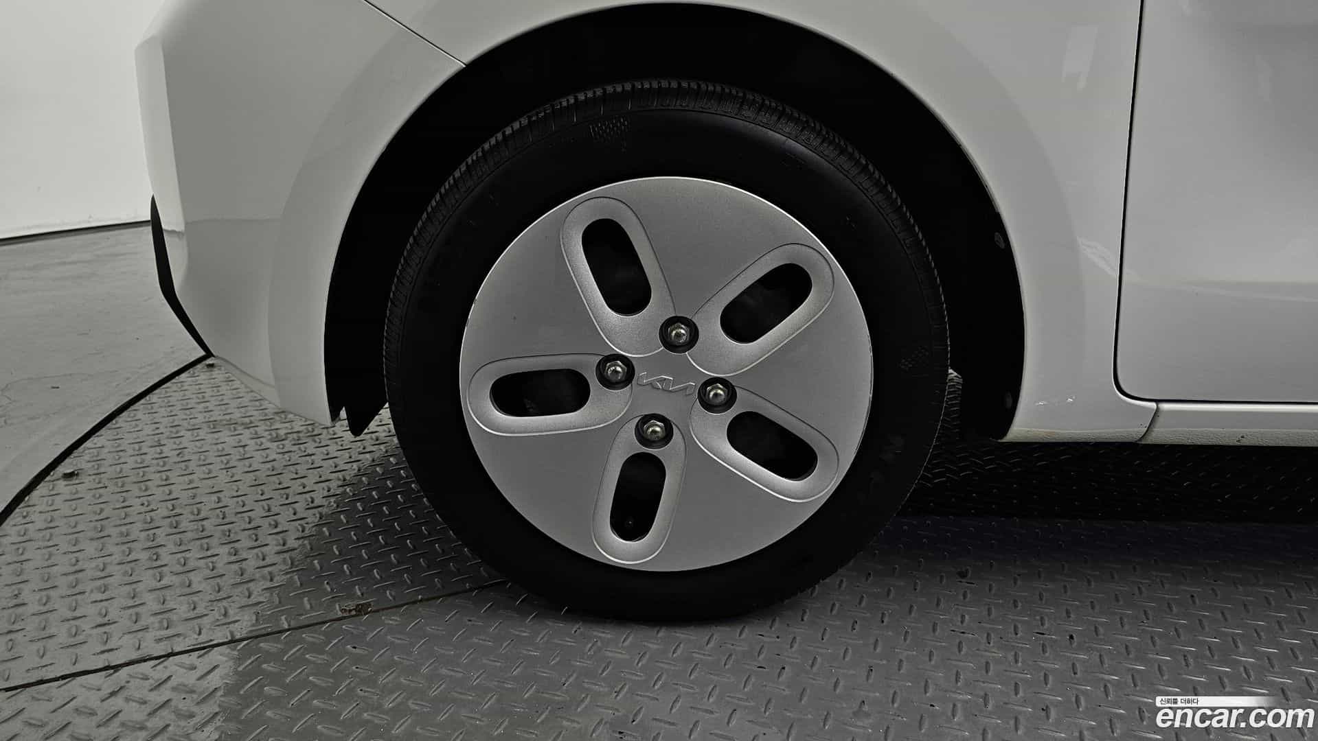 RAY Kia 2023.8-OUTER-005