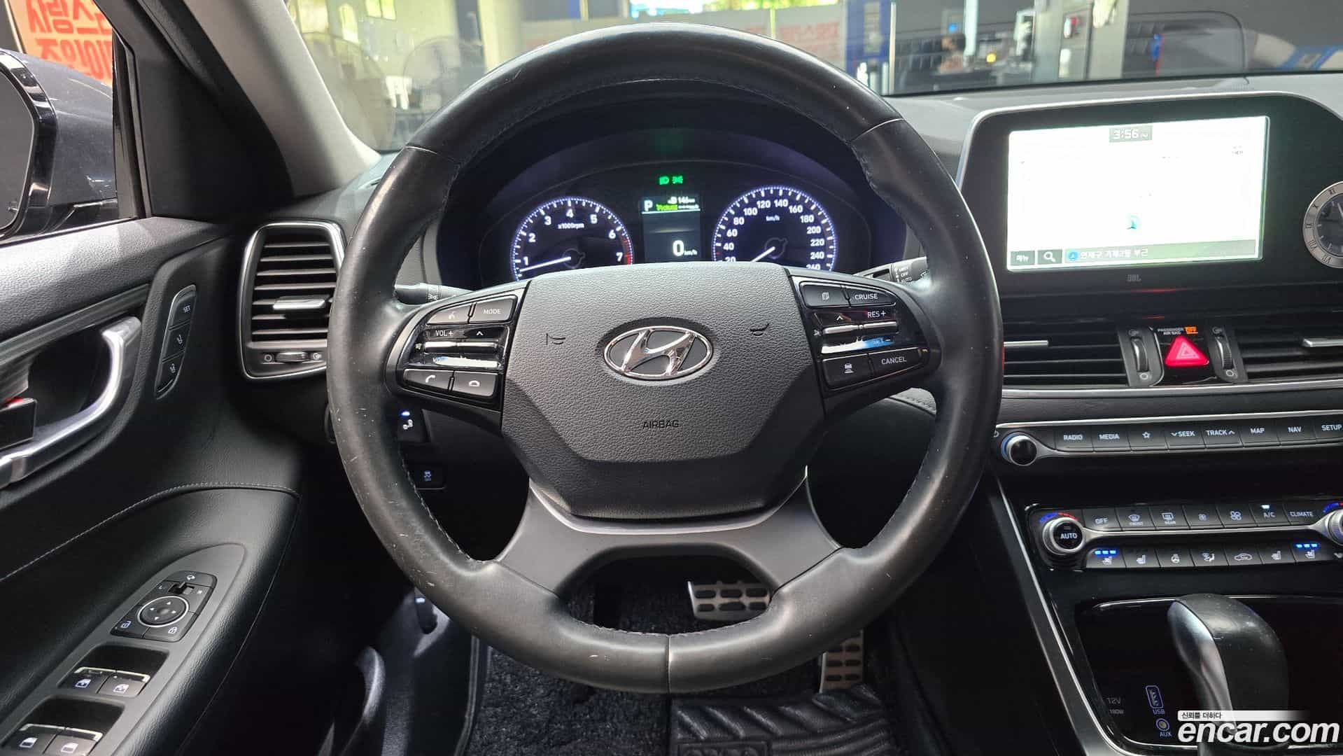 Grandeur Hyundai 2017.1-OPTION-017