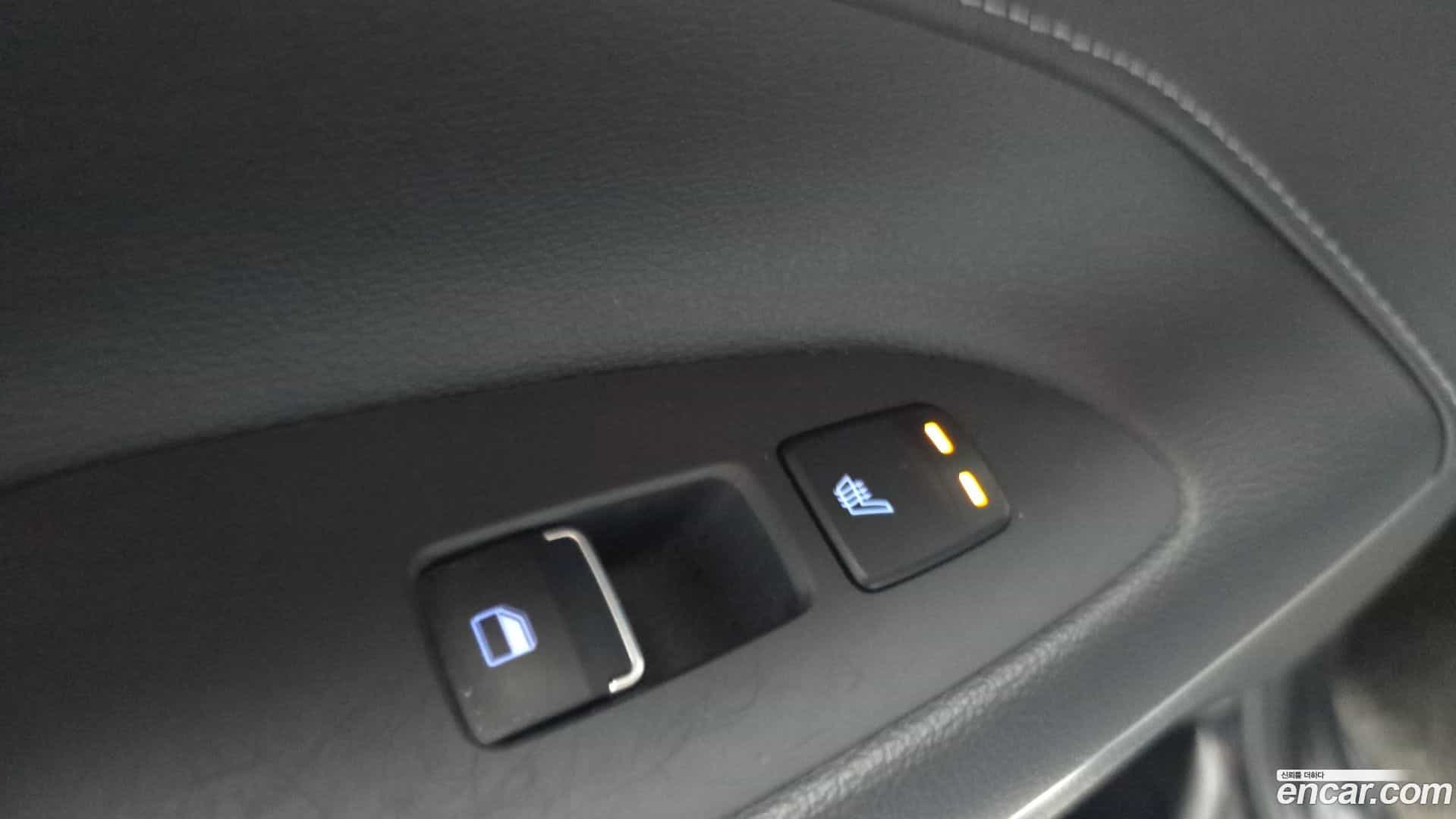 Grandeur Hyundai 2017.1-OPTION-024