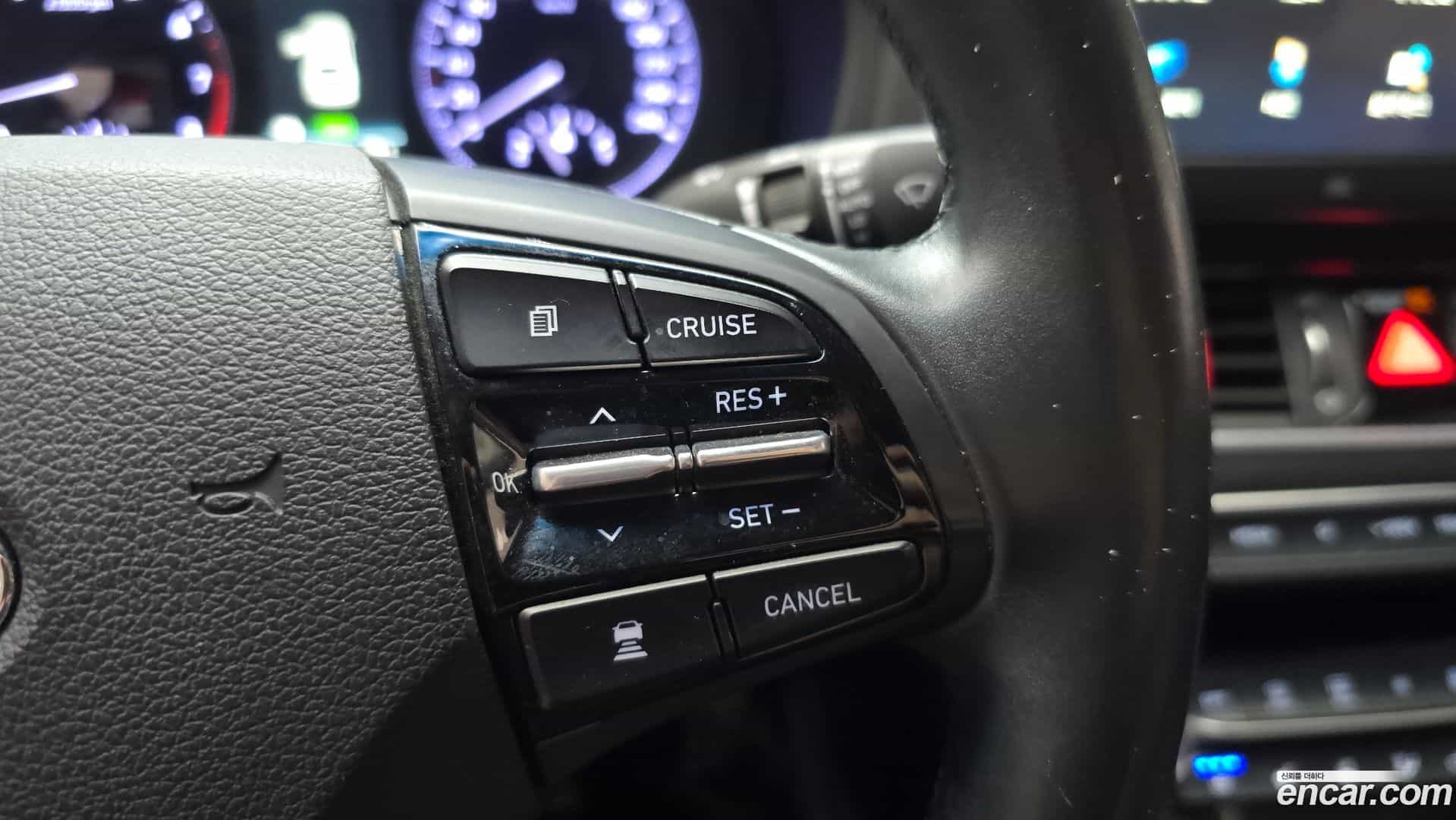 Grandeur Hyundai 2017.1-OPTION-040
