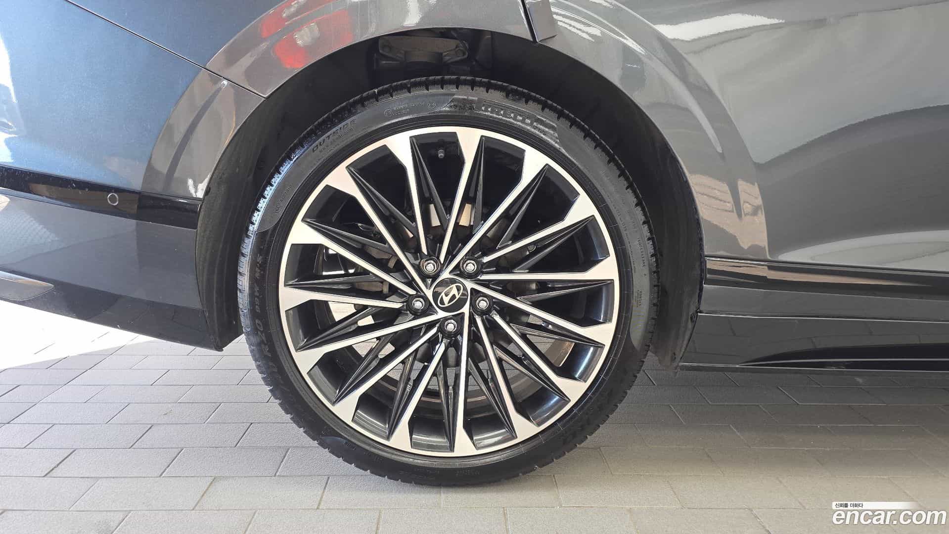 Grandeur Hyundai 2024.3-OUTER-005