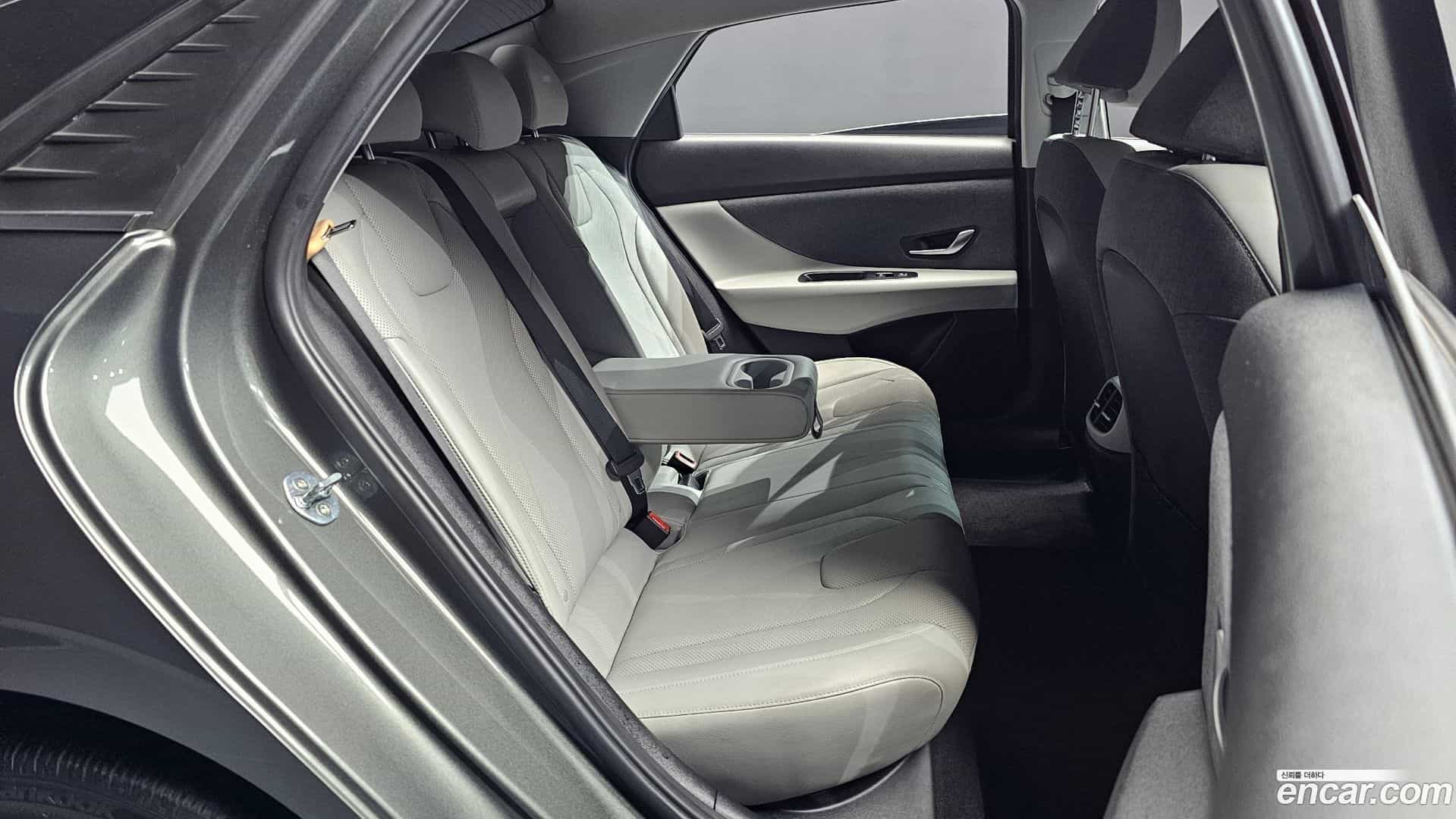 AVANTE Hyundai 2020.4-OPTION-015