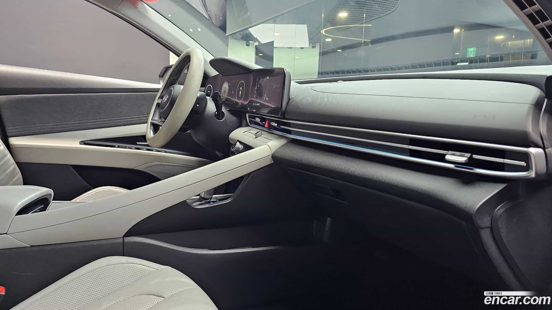 AVANTE Hyundai 2020.4-OPTION-040