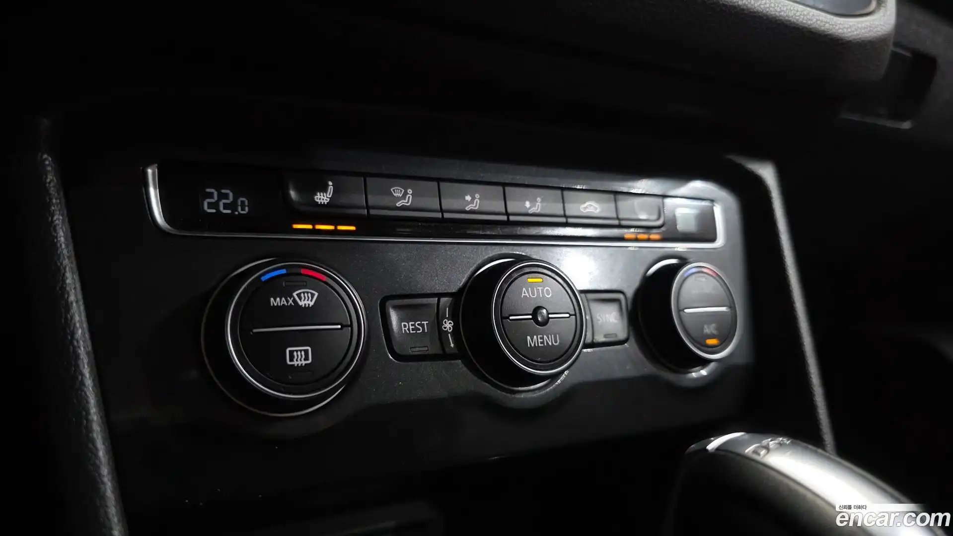Tiguan Volkswagen 2018.10-OPTION-019