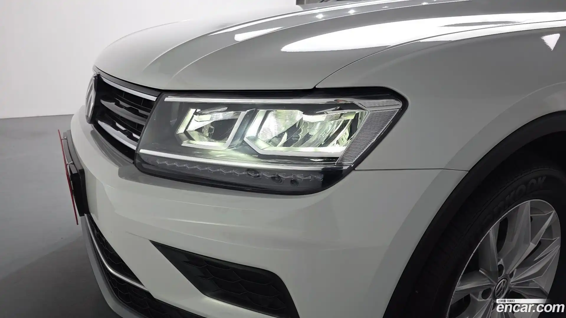 Tiguan Volkswagen 2018.10-OUTER-032