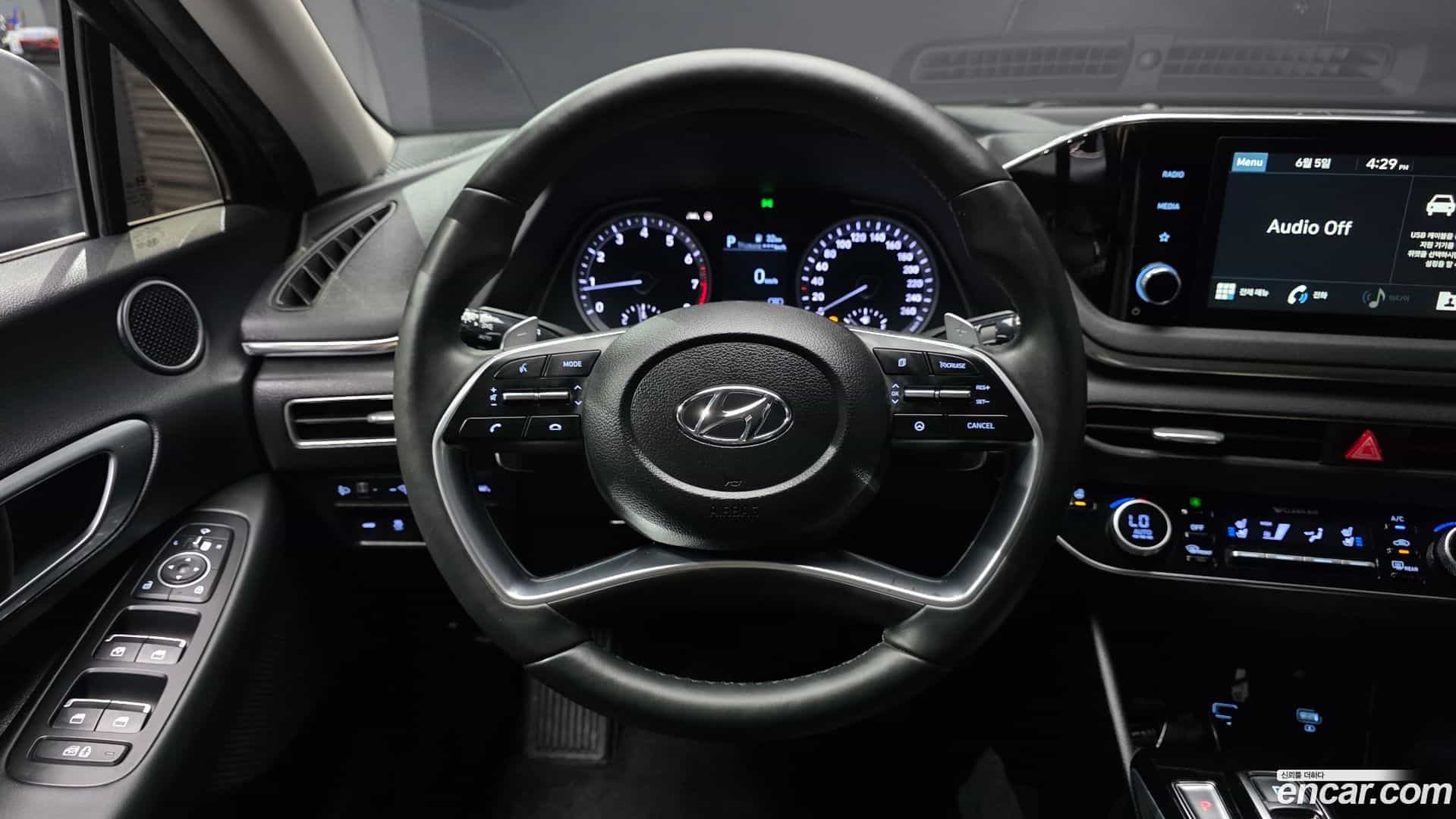 Sonata Hyundai 2019.4-OPTION-017