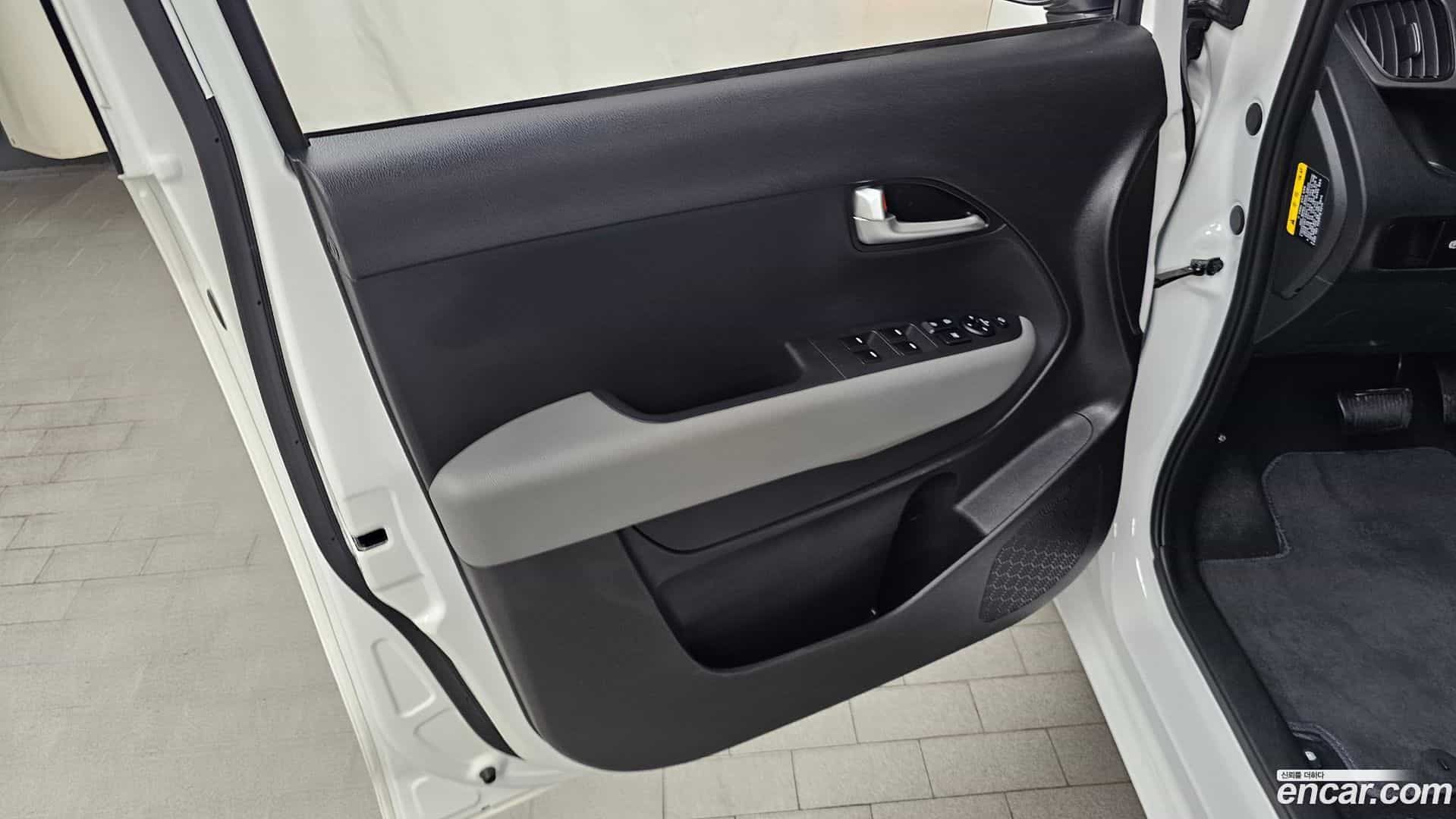 RAY Kia 2025.1-INNER-034