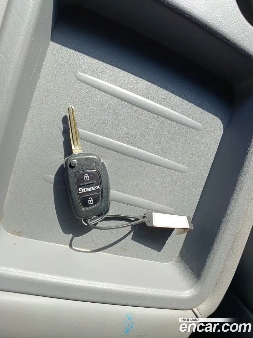 Starex Hyundai 2019.4-OPTION-016