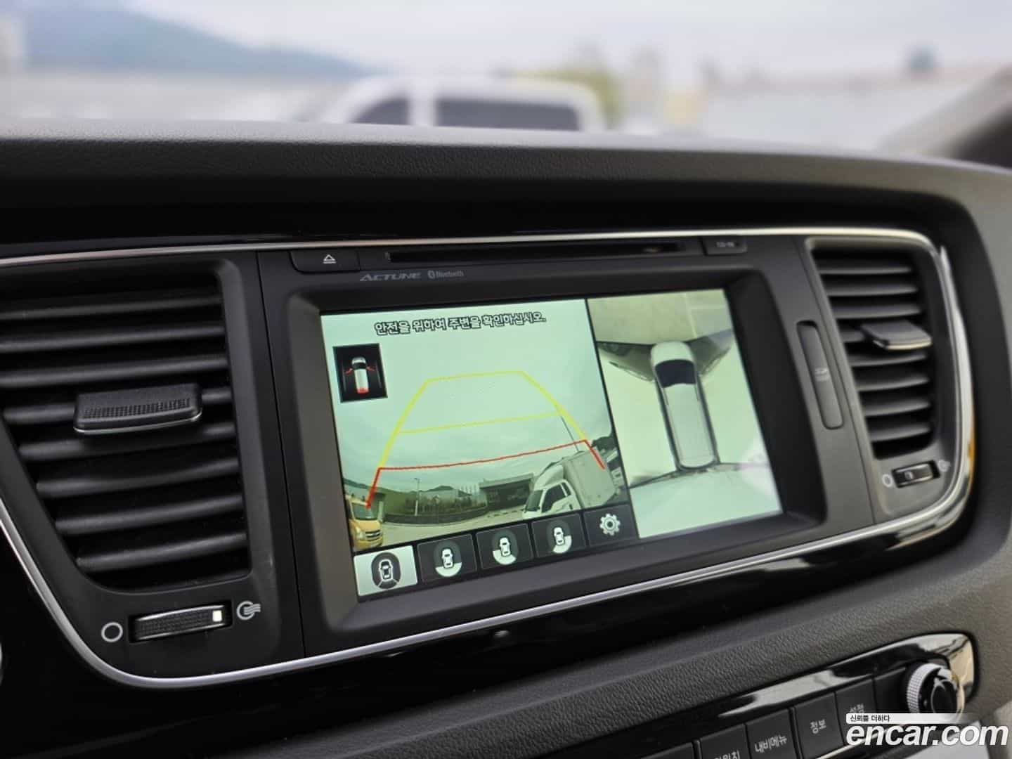 Canival Kia 2014.8-OPTION-015