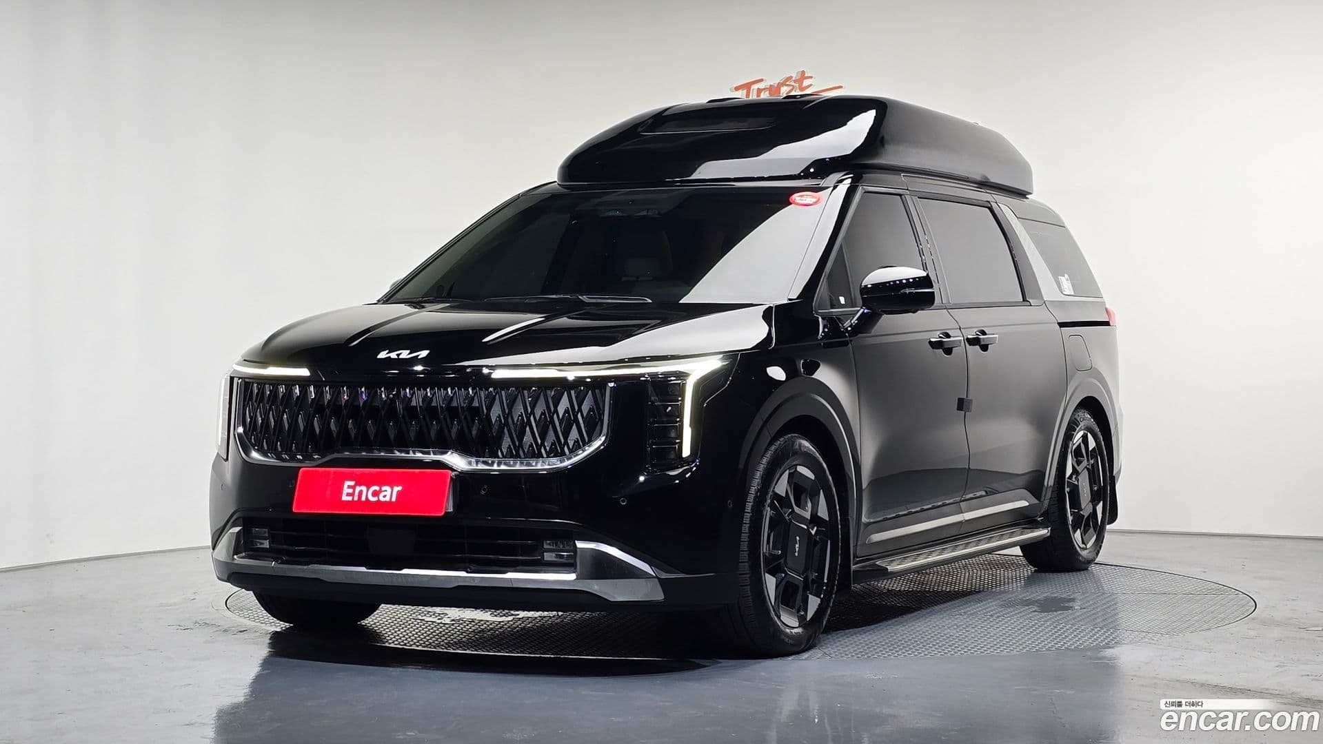 Main__Slider__Photo:Canival Kia 2024.3-0