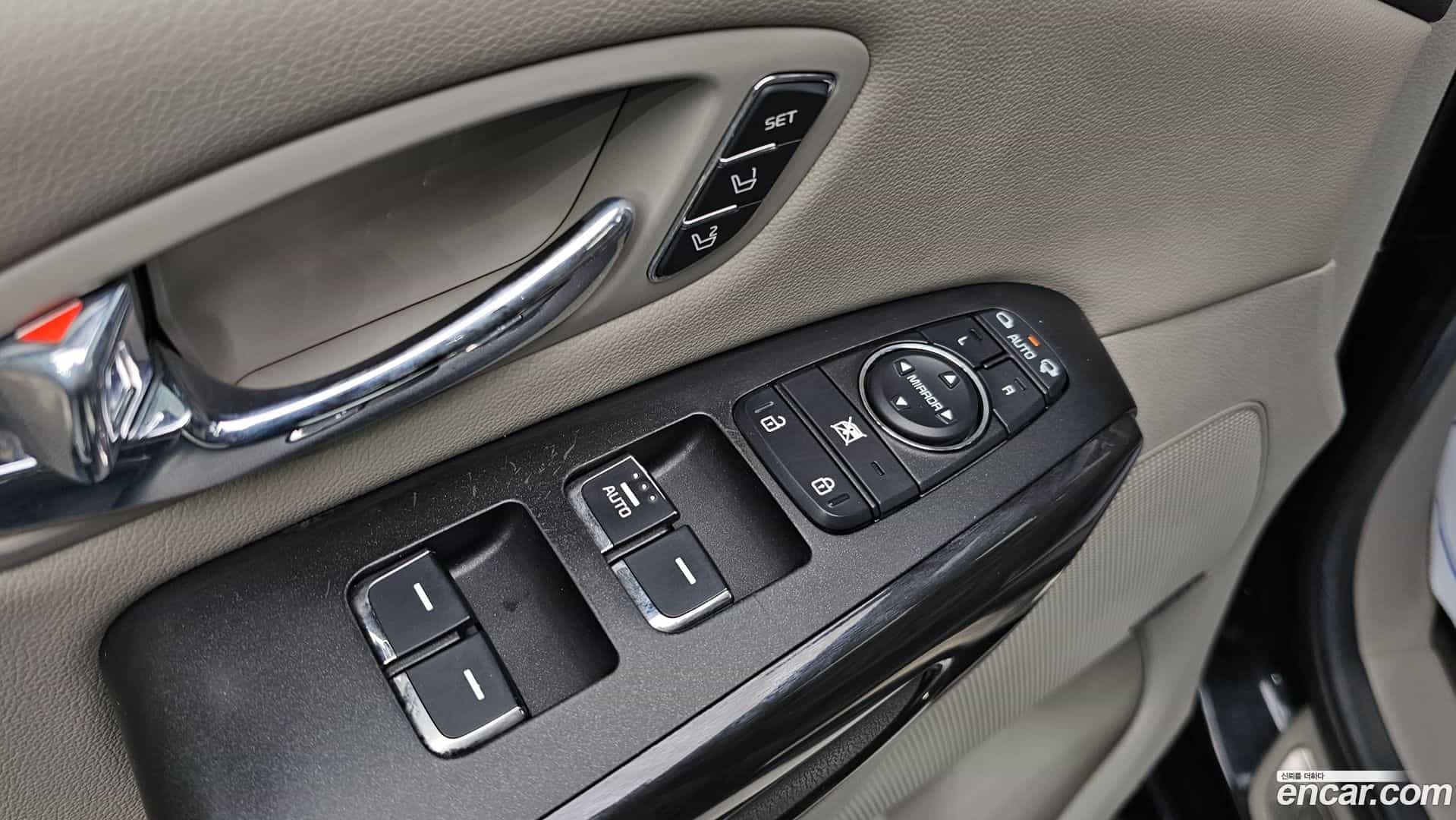 Canival Kia 2015.6-OPTION-017