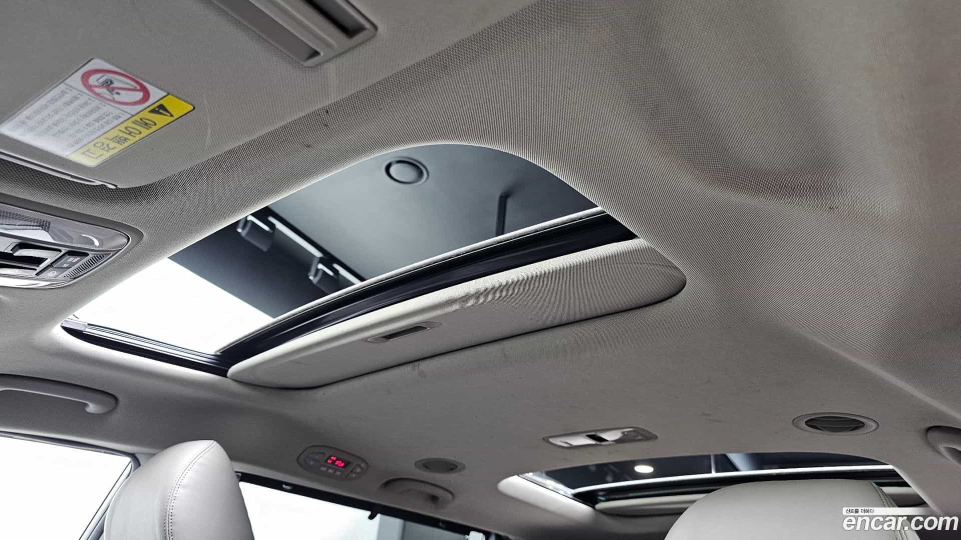 Canival Kia 2015.6-OPTION-023