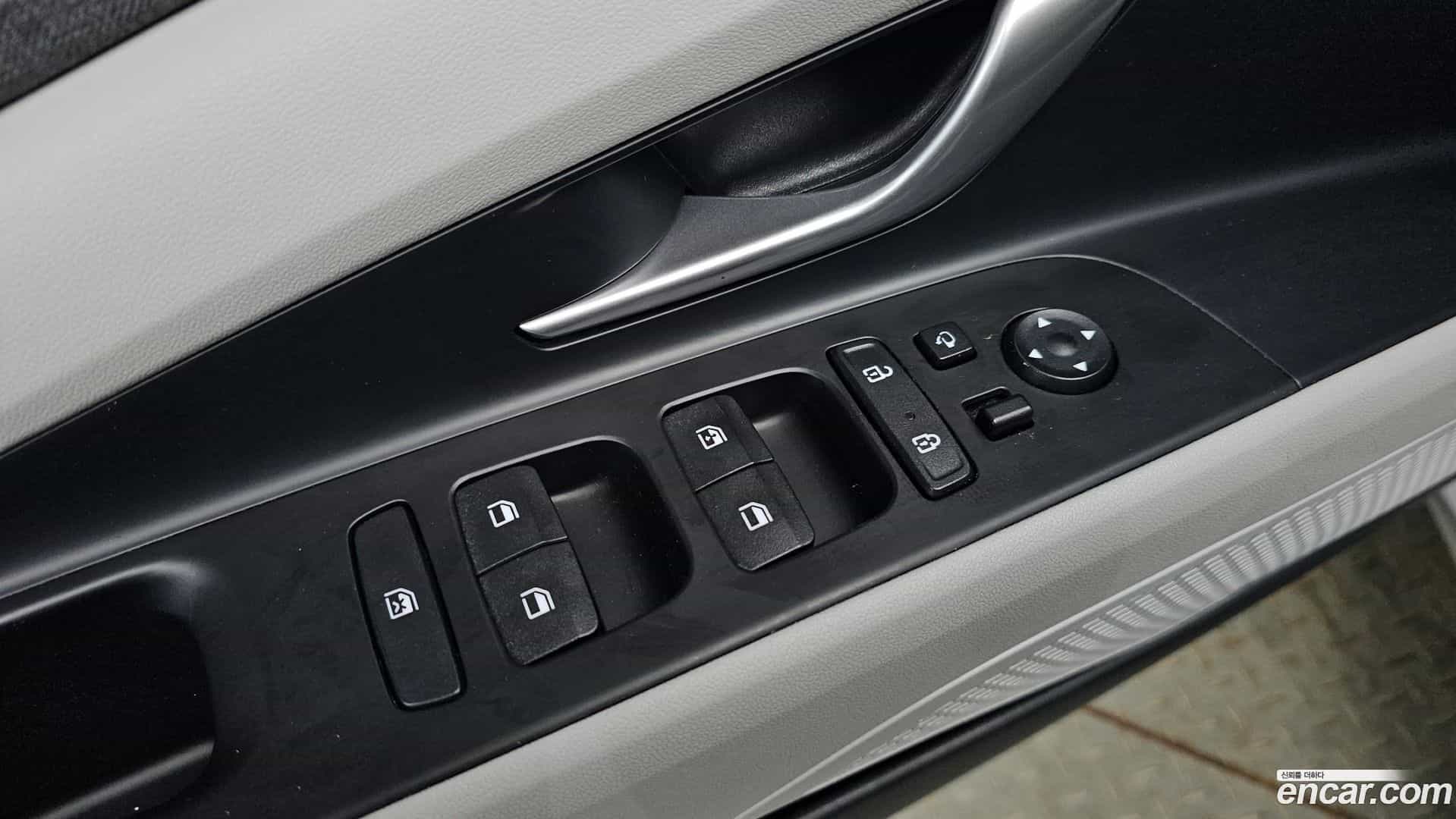AVANTE Hyundai 2021.10-OPTION-017