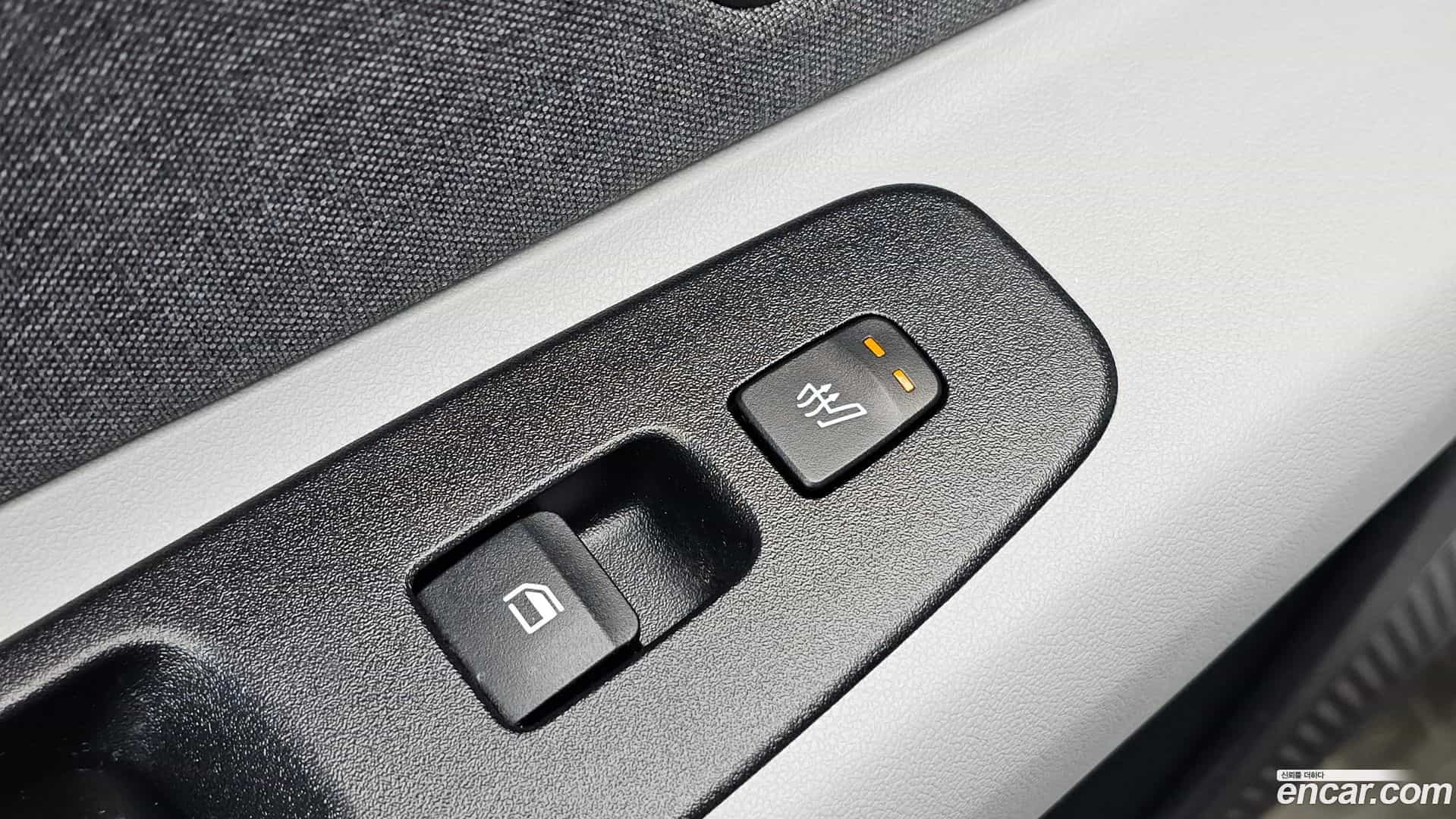 AVANTE Hyundai 2021.10-OPTION-023
