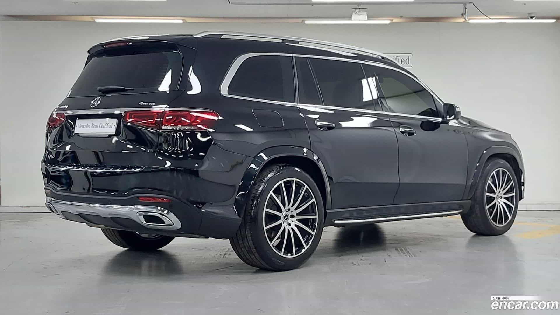 GLS-Class Mercedes-Benz 2022.8-OUTER-002