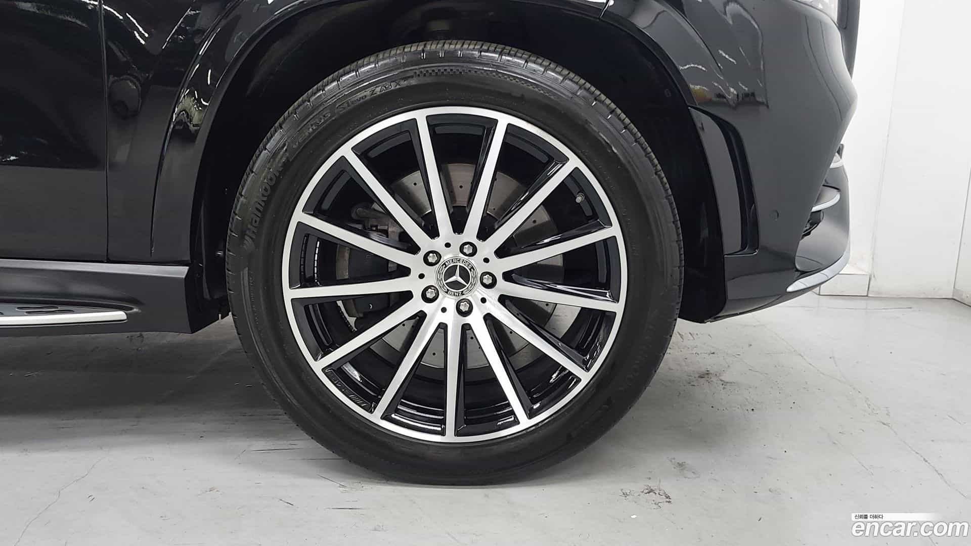GLS-Class Mercedes-Benz 2022.8-OUTER-005