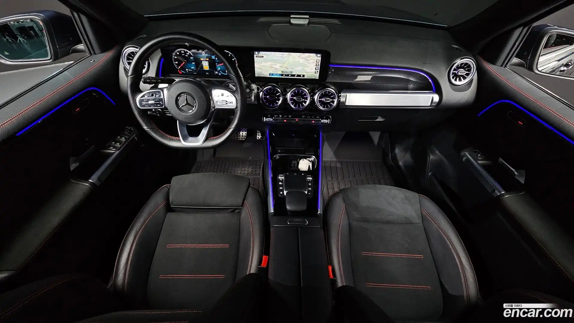 GLB-Class Mercedes-Benz 2022.5-INNER-007