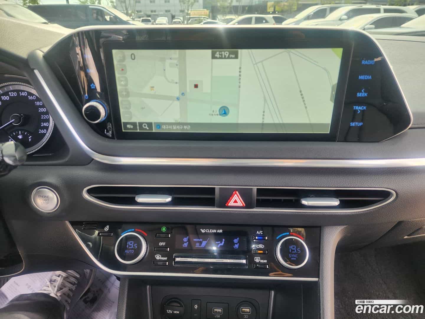 Sonata Hyundai 2019.4-OPTION-015