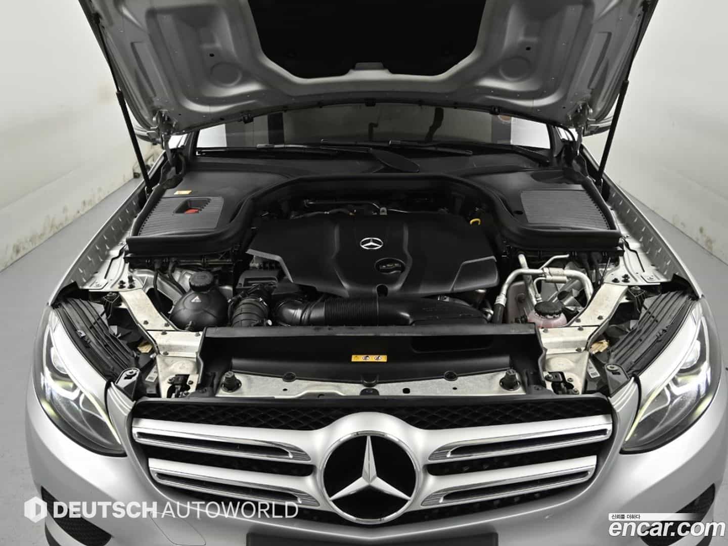 GLC-Class Mercedes-Benz 2016.4-OUTER-006