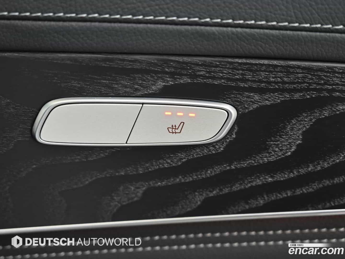 GLC-Class Mercedes-Benz 2016.4-OPTION-020