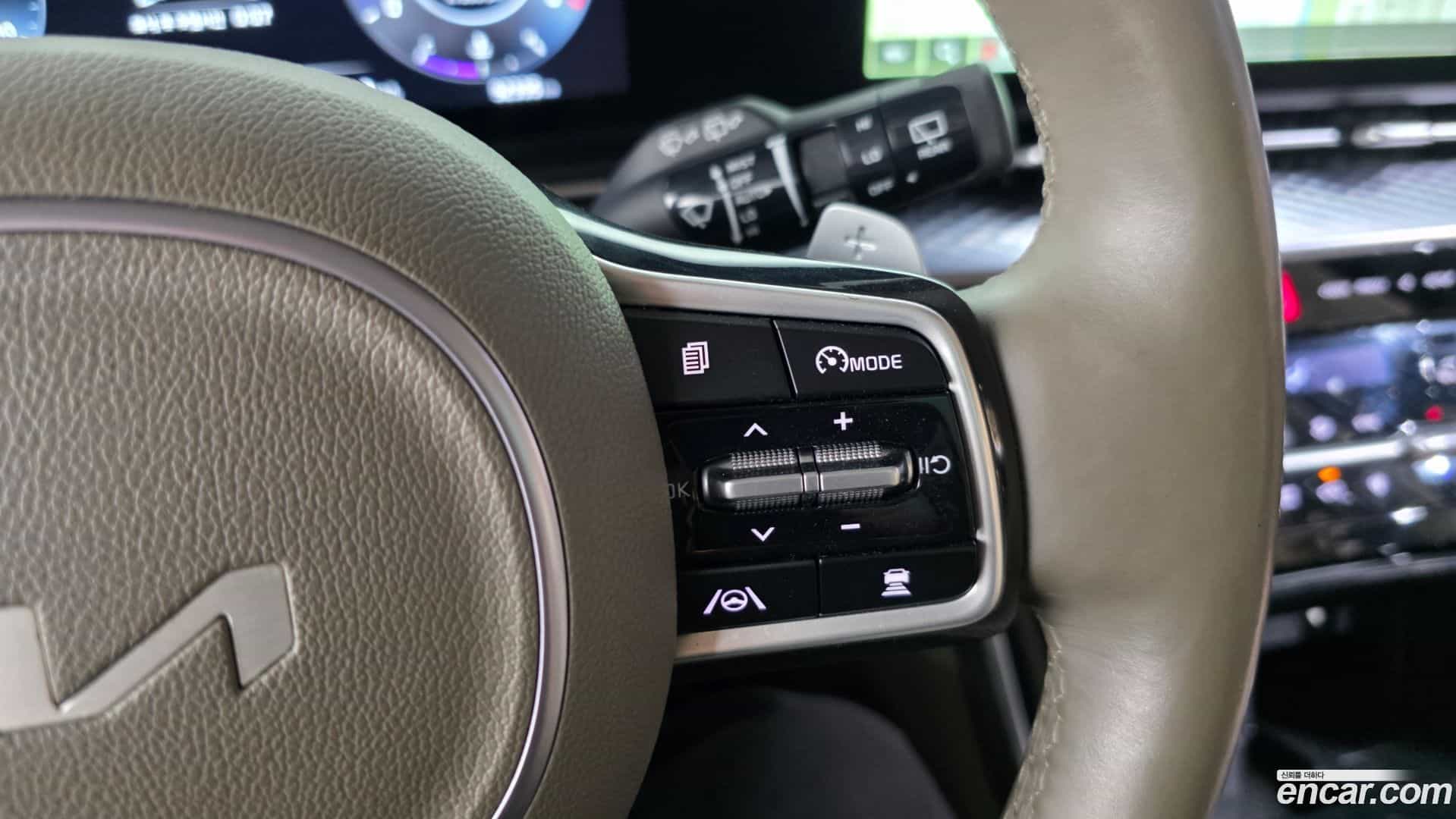 Canival Kia 2022.9-OPTION-045