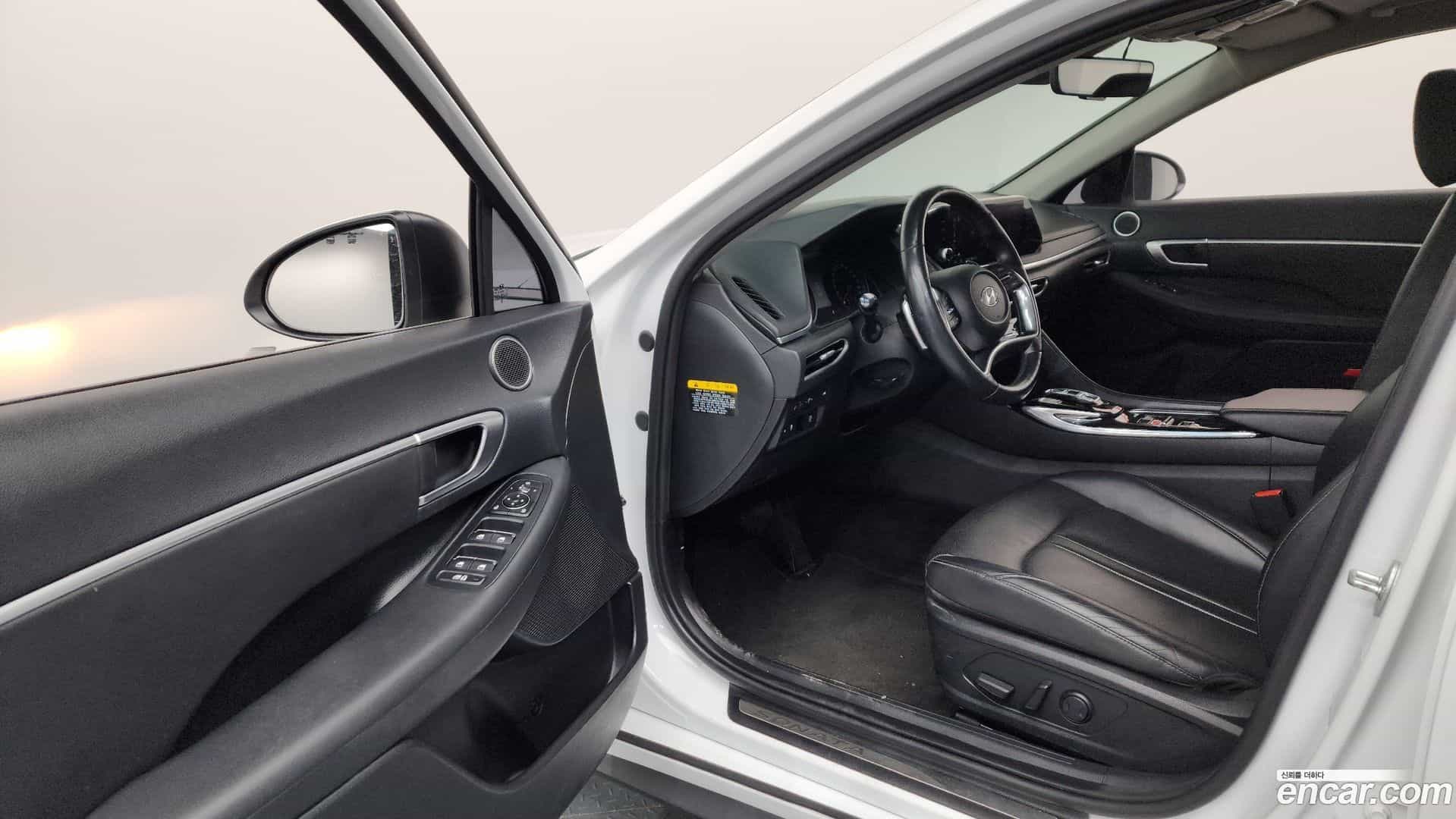 Sonata Hyundai 2019.3-INNER-010