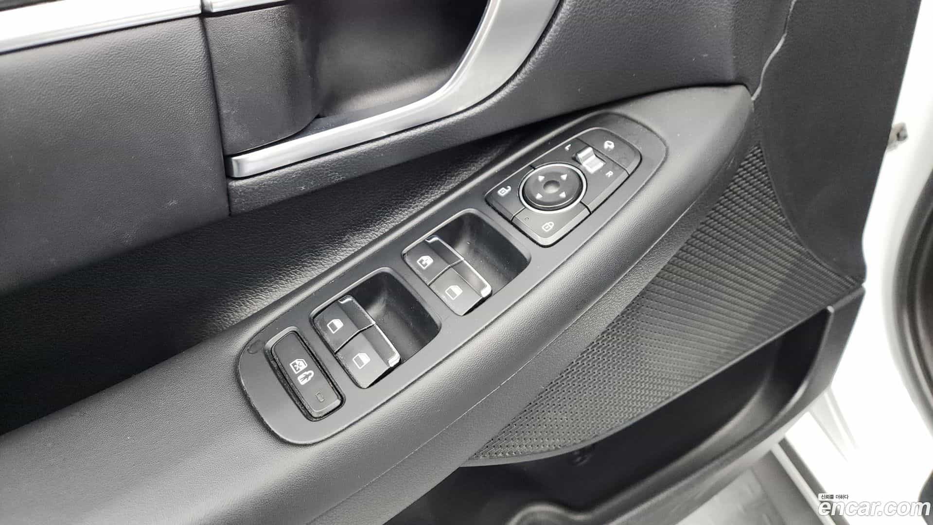 Sonata Hyundai 2019.3-OPTION-040