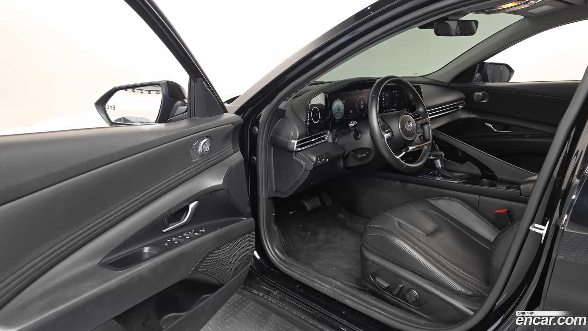 AVANTE Hyundai 2020.6-INNER-010