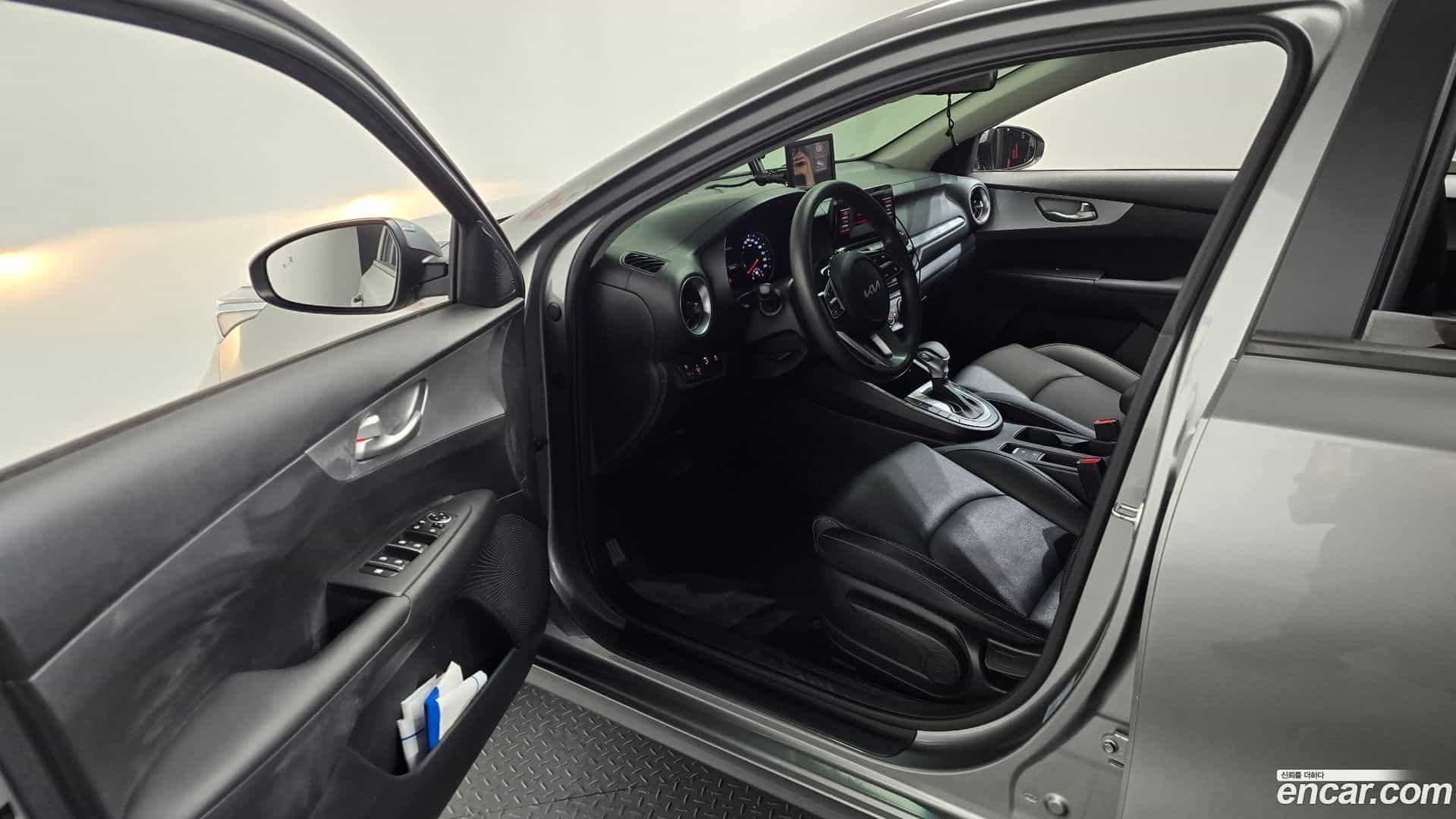 K3 Kia 2022.1-INNER-010