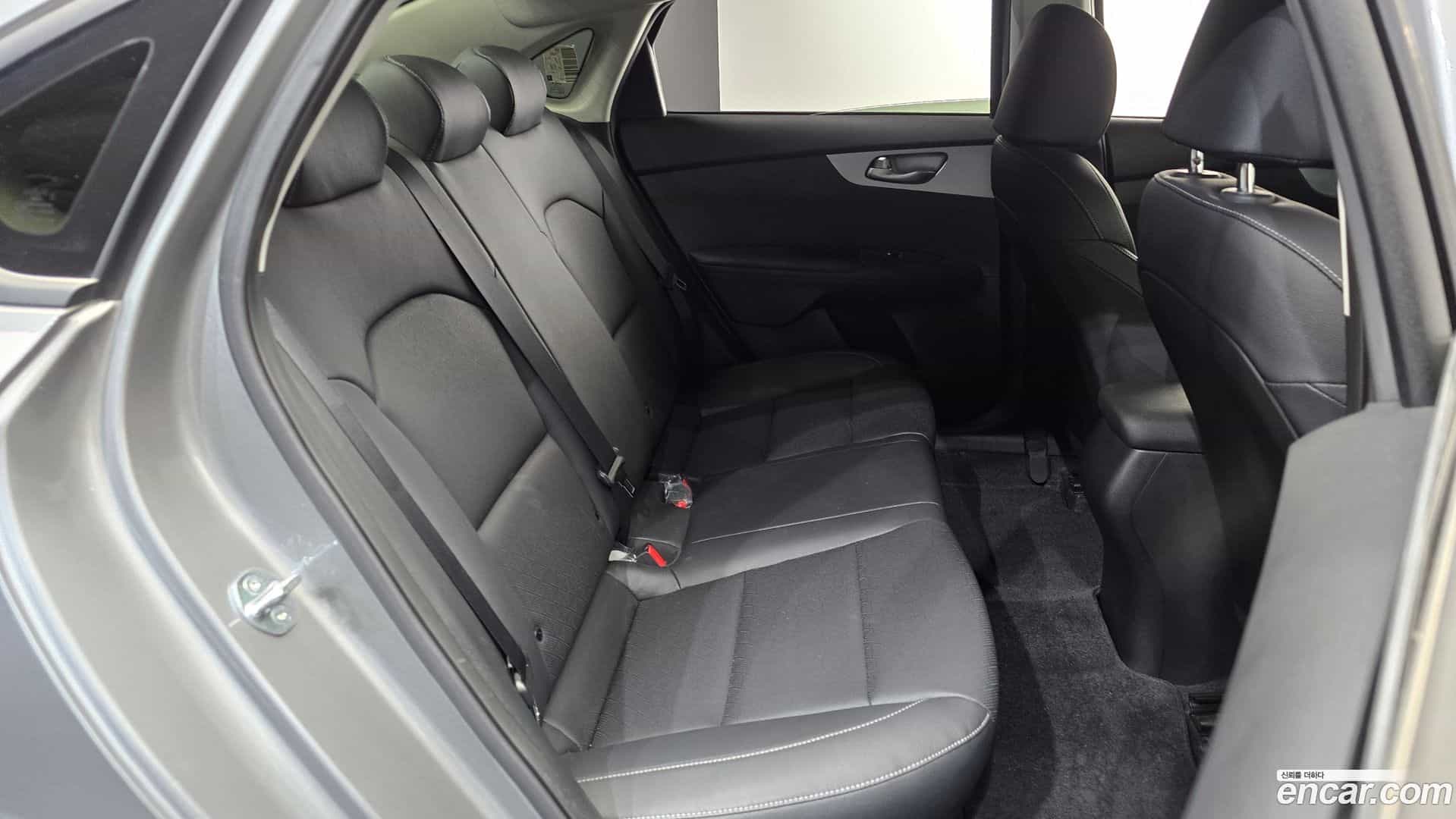 K3 Kia 2022.1-OPTION-015