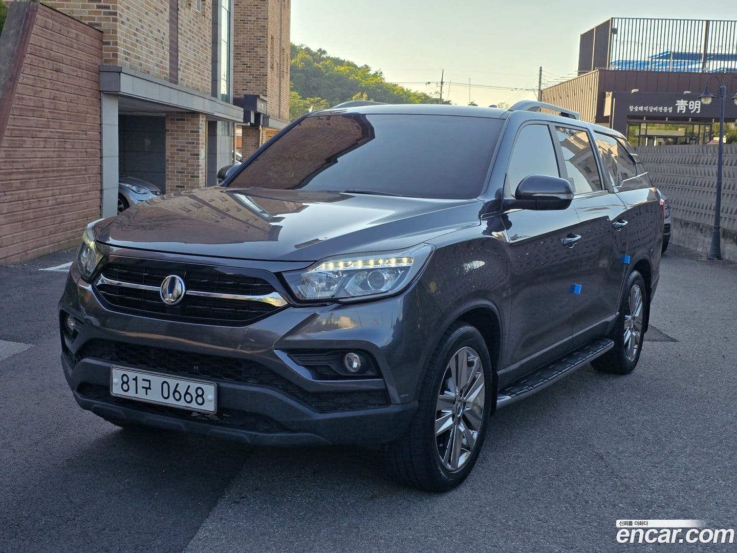 Main__Slider__Photo:Rexton KG Mobility 2018.11-0