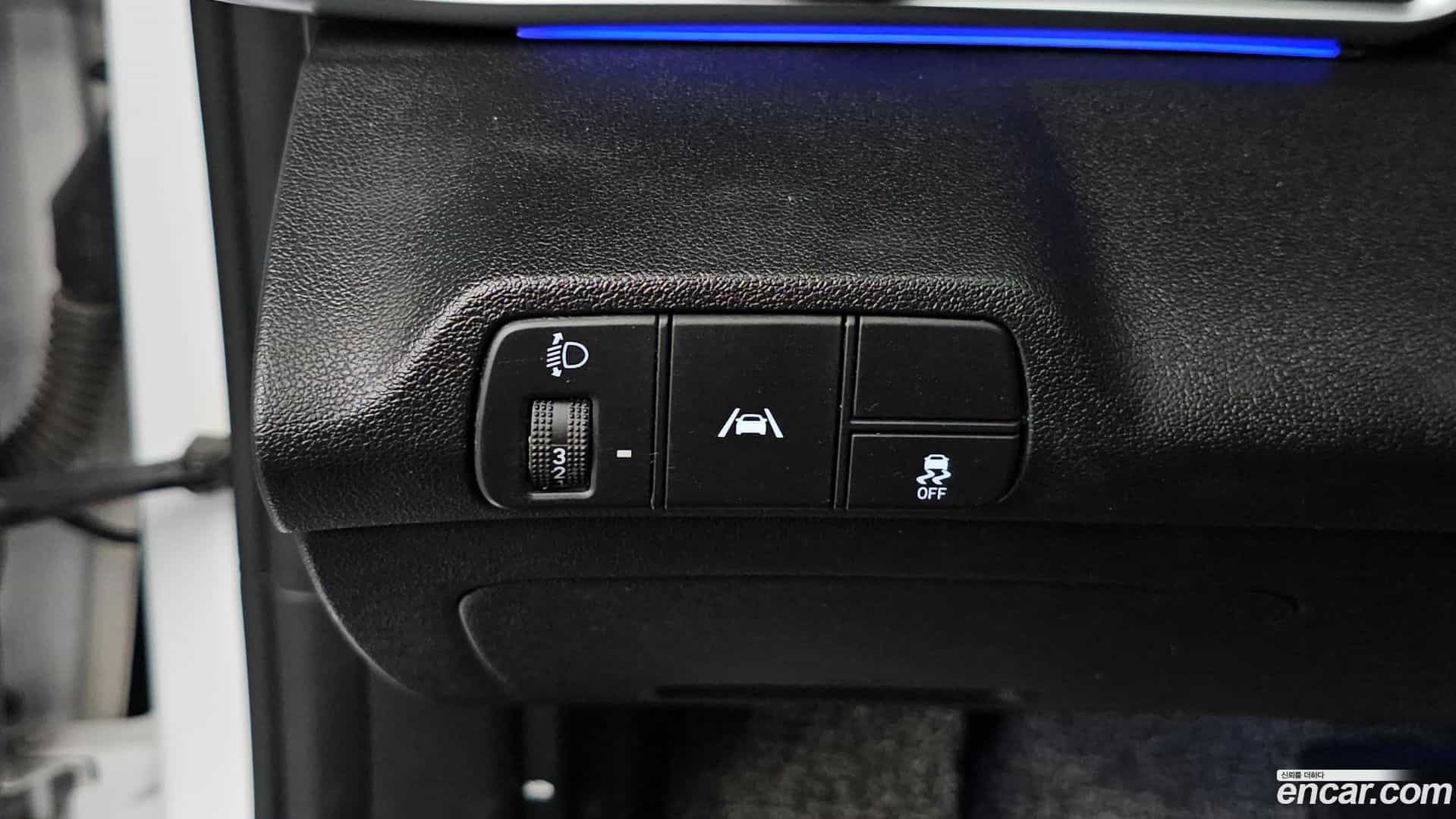 AVANTE Hyundai 2021.9-OPTION-023