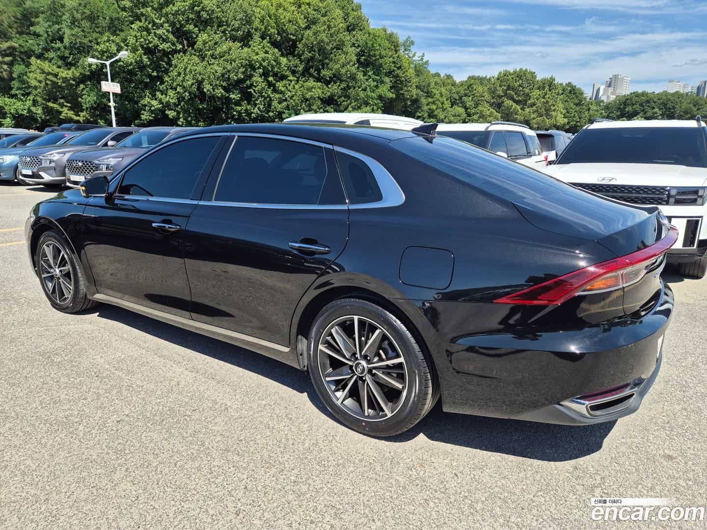 Grandeur Hyundai 2022.5-OUTER-004