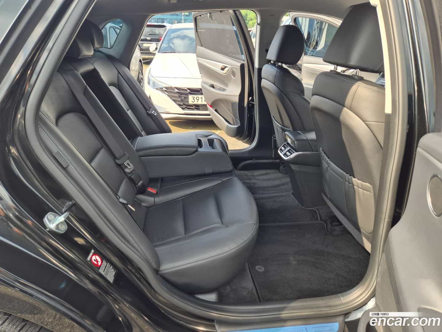 Grandeur Hyundai 2022.5-OPTION-016