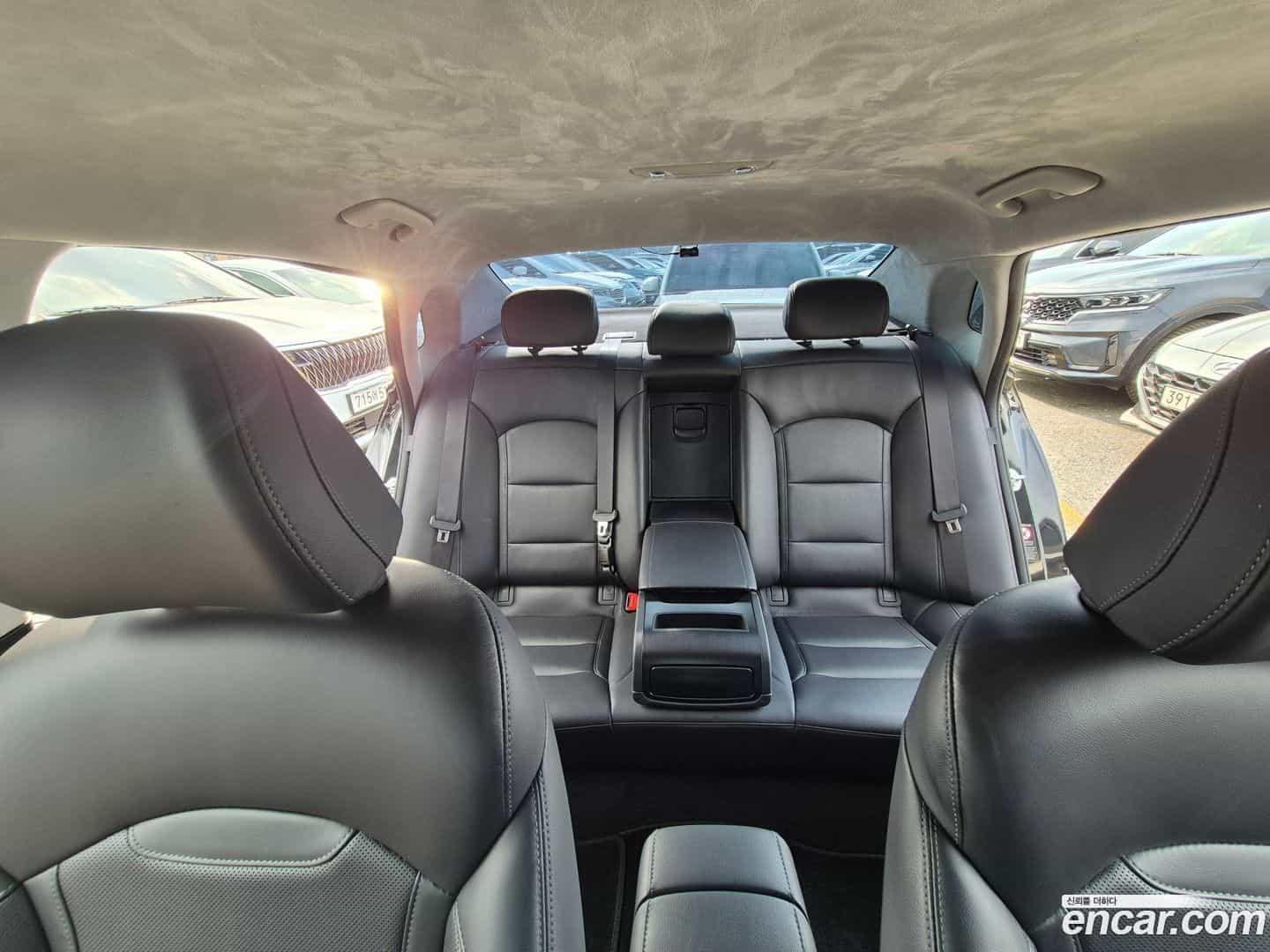 Grandeur Hyundai 2022.5-OPTION-024