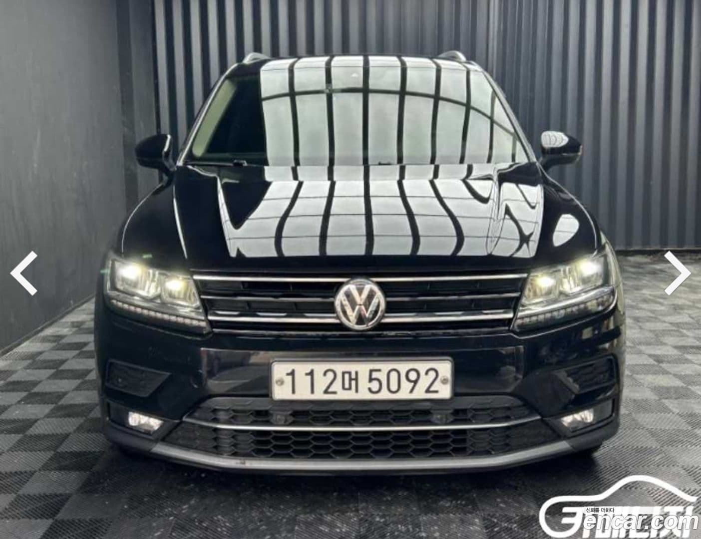Main__Slider__Photo:Tiguan Volkswagen 2019.10-0