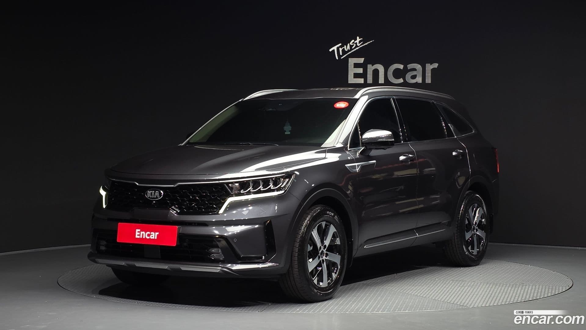 Main__Slider__Photo:Sorento Kia 2021.0-0