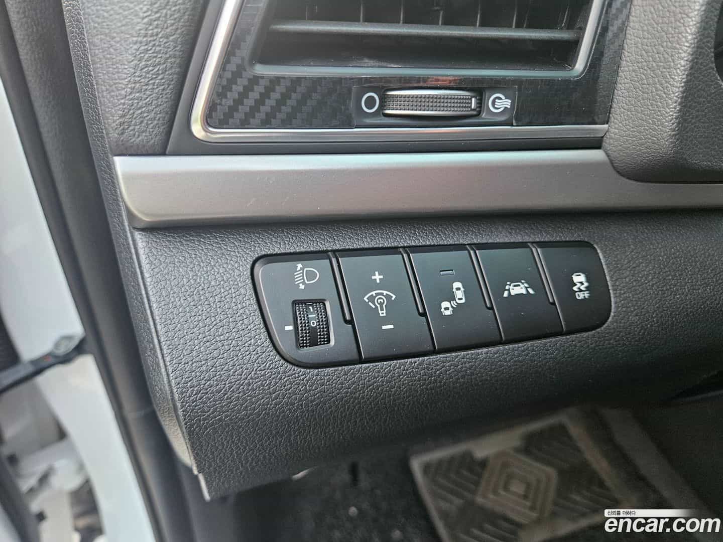 AVANTE Hyundai 2018.1-OPTION-015