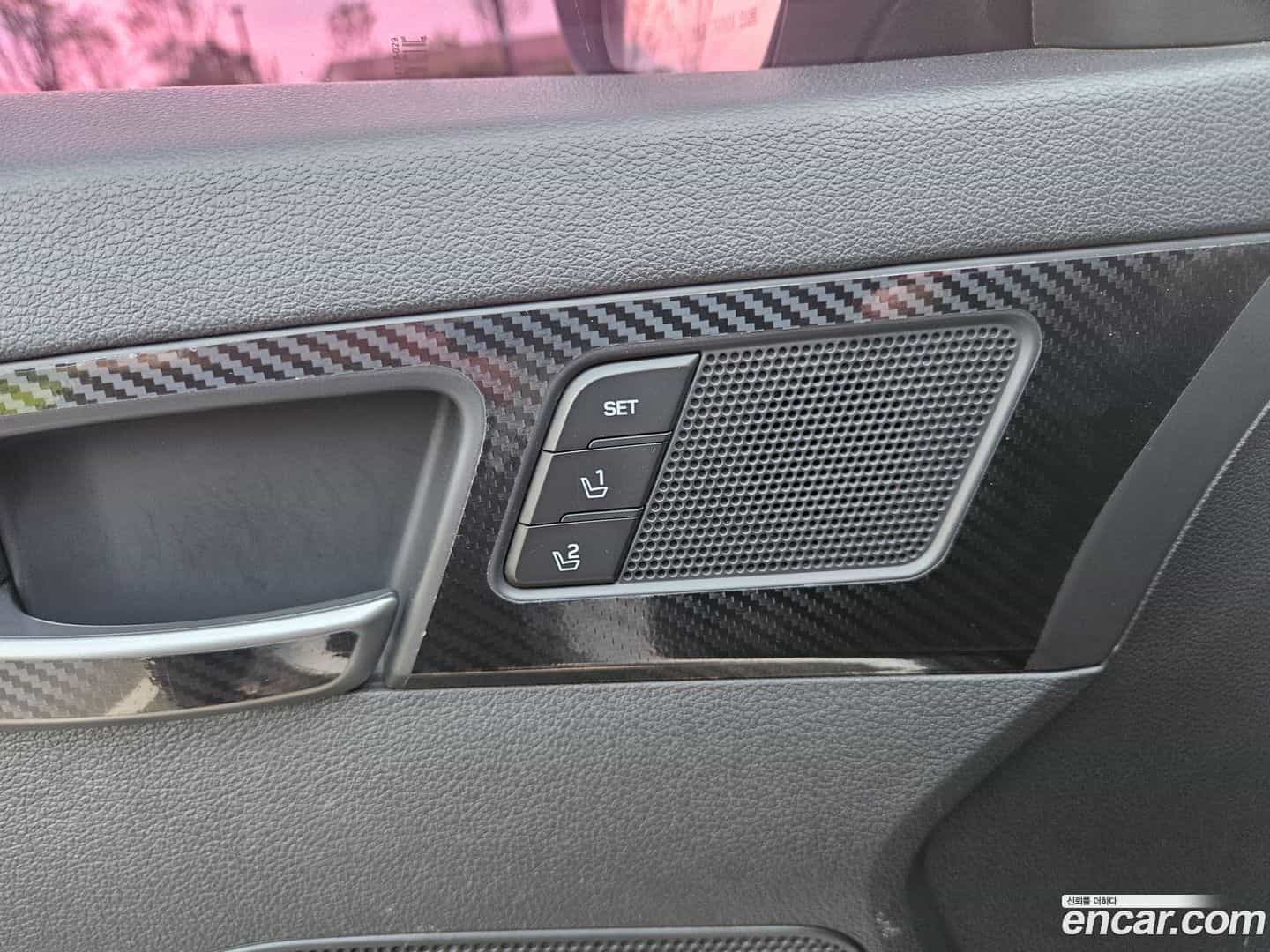 AVANTE Hyundai 2018.1-OPTION-019