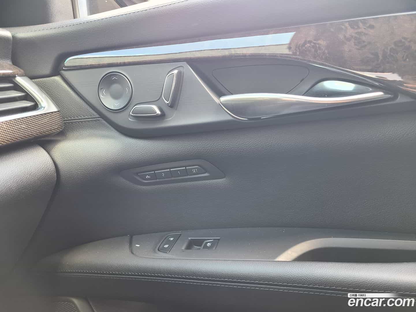CT6 Cadillac 2018.9-OPTION-015