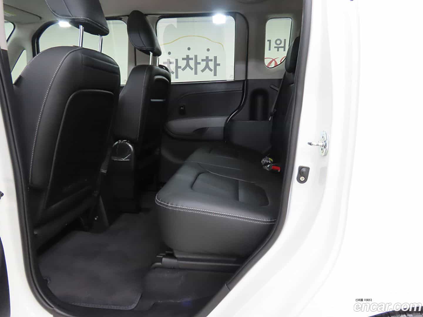 RAY Kia 2023.8-OPTION-015