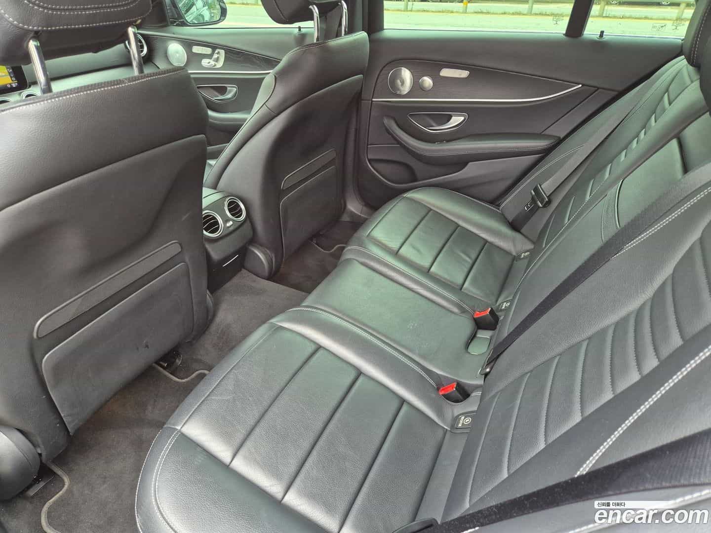 E-Class Mercedes-Benz 2018.9-INNER-010