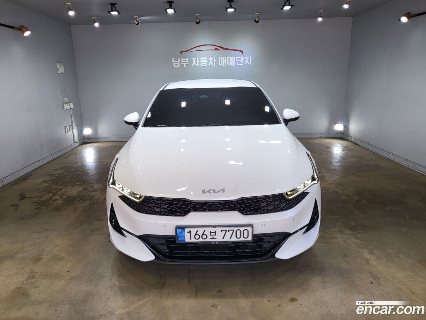 Main__Slider__Photo:K5 Kia 2021.11-0
