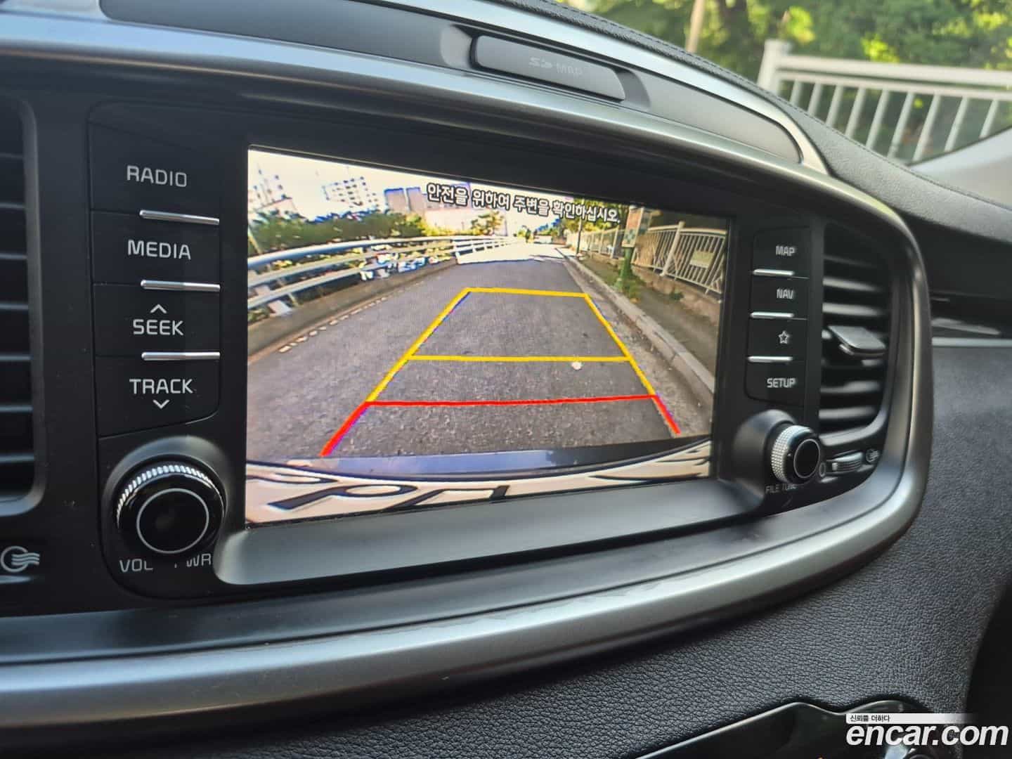 Sorento Kia 2017.9-OPTION-022