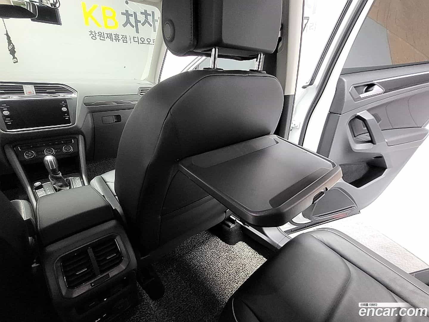 Tiguan Volkswagen 2019.11-OPTION-016