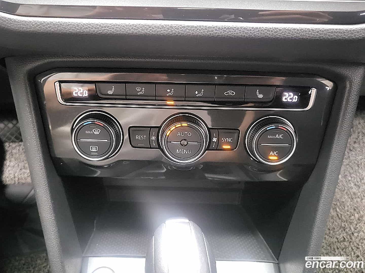 Tiguan Volkswagen 2019.11-OPTION-020