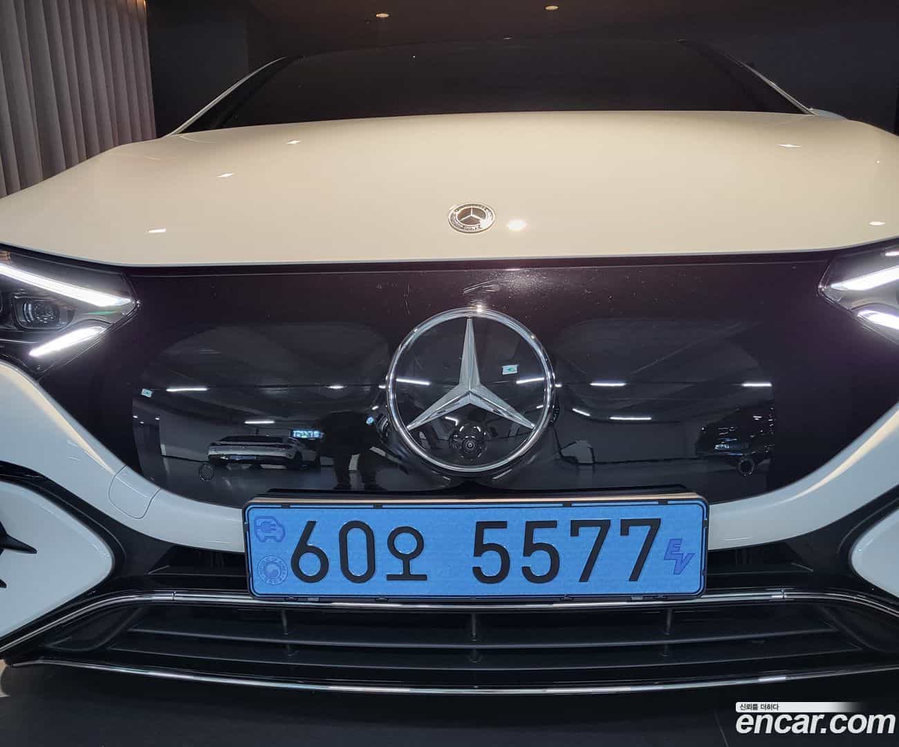 EQE Mercedes-Benz 2023.10-INNER-008